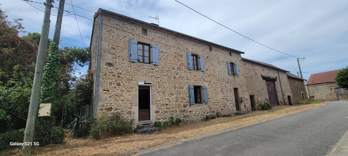 Maison à SAINT-SORNIN-LEULAC