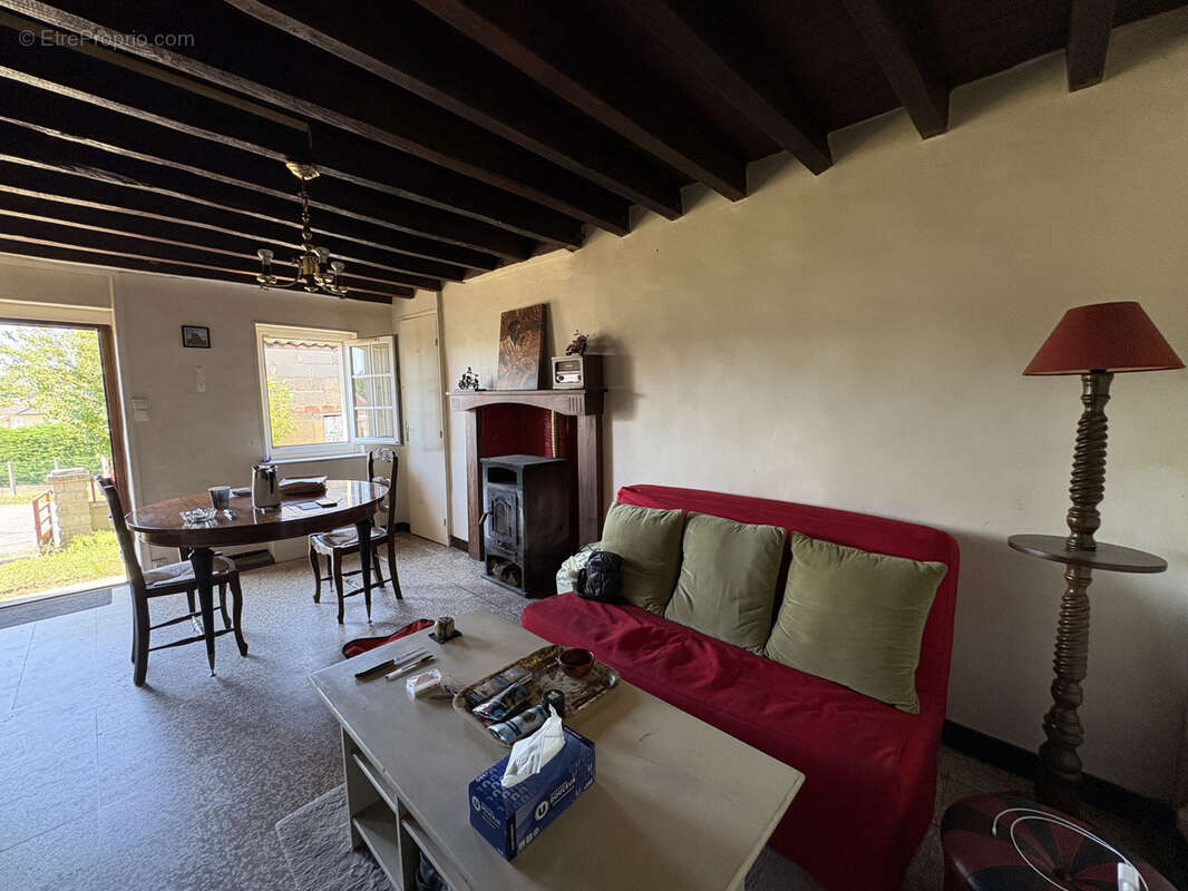 Maison à CERCY-LA-TOUR