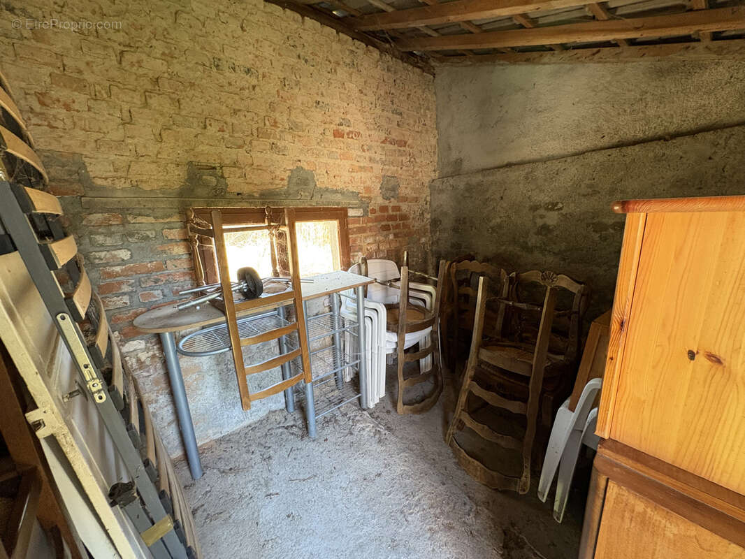 Maison à CERCY-LA-TOUR