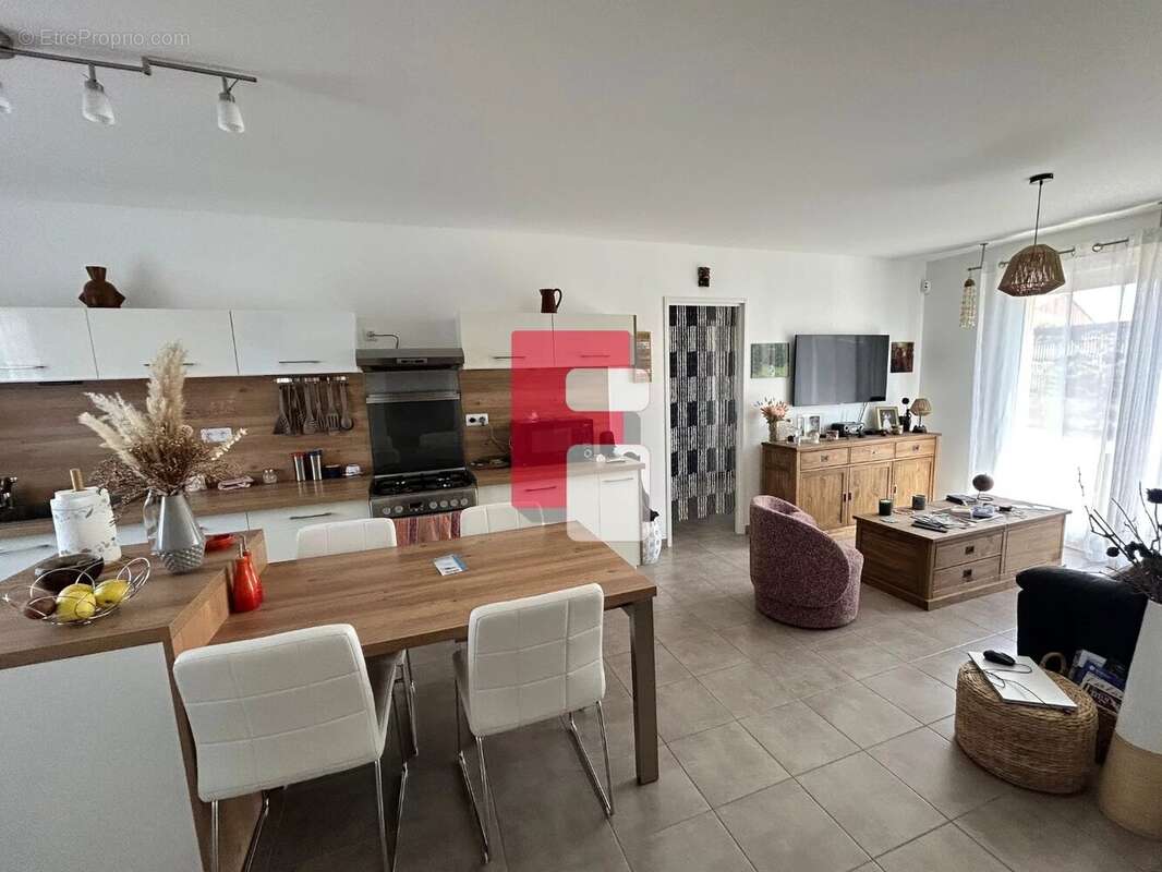 Maison à SAINT-ANDRE-LES-VERGERS