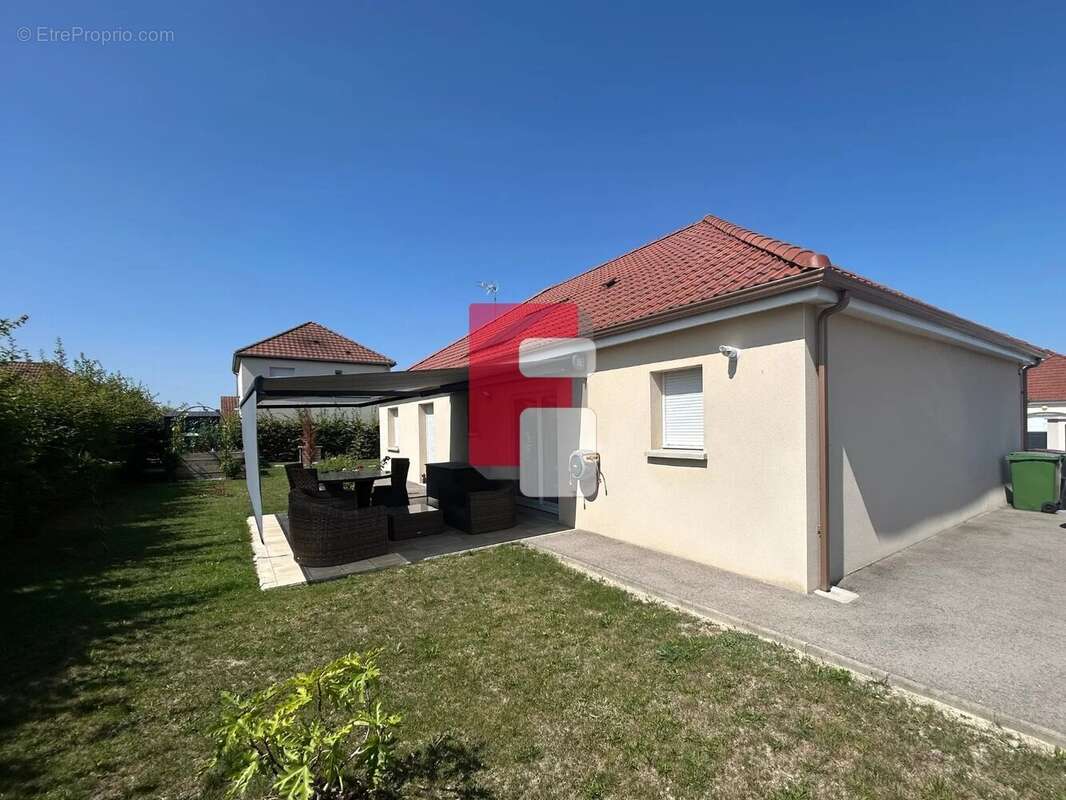 Maison à SAINT-ANDRE-LES-VERGERS