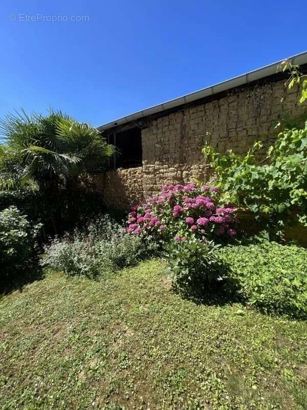 Maison à CASTELNAU-MAGNOAC