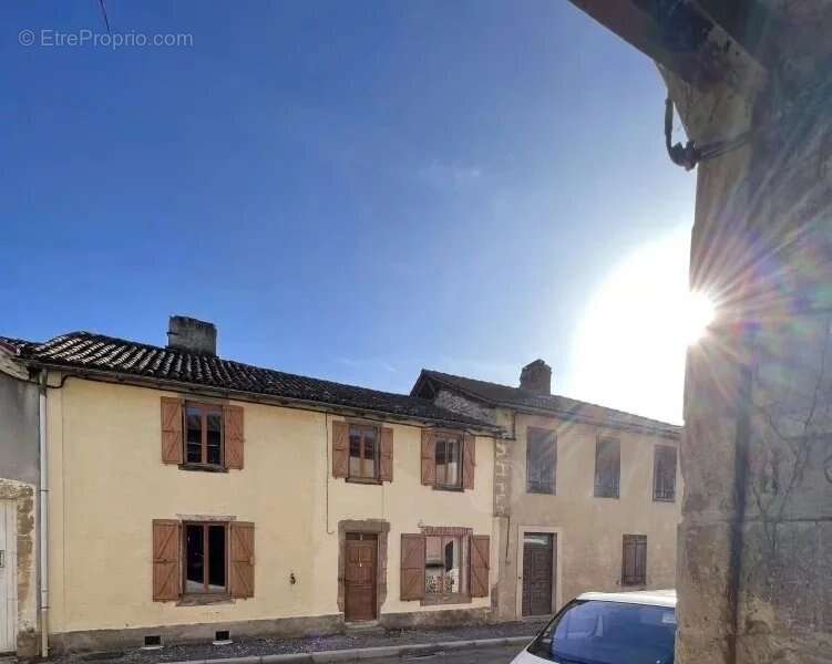 Maison à CASTELNAU-MAGNOAC