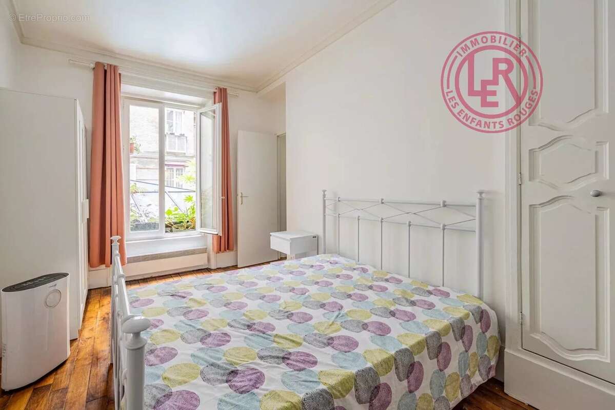 Appartement à PARIS-10E
