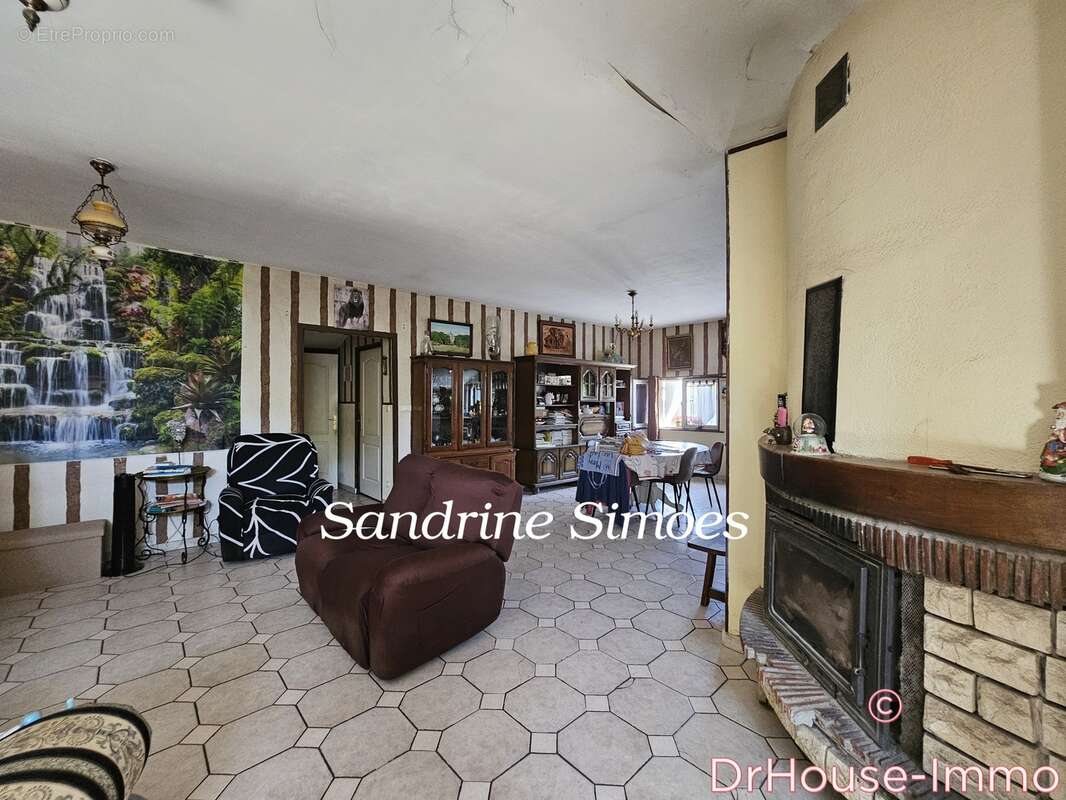 Commerce à MONTMORILLON