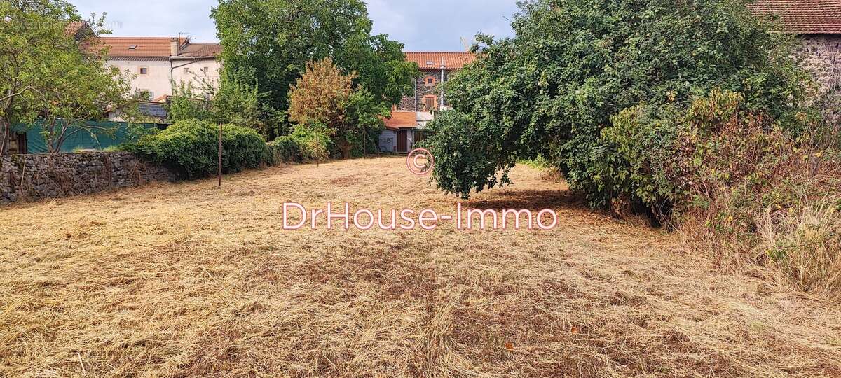 Maison à SAINT-GEORGES-D&#039;AURAC