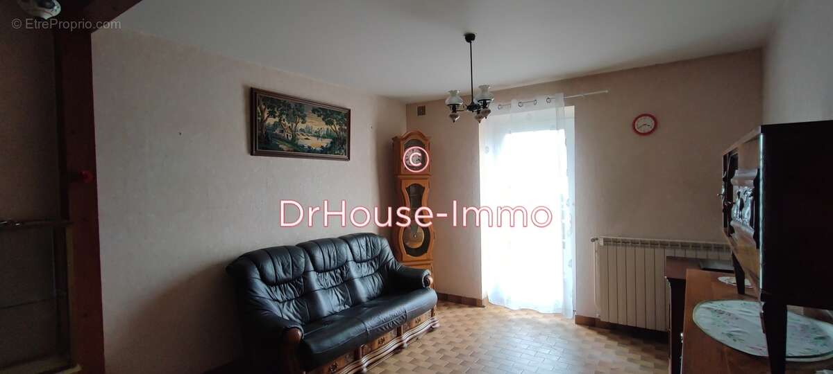 Maison à SAINT-GEORGES-D&#039;AURAC