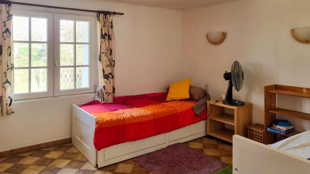 chambre - Maison à LABECEDE-LAURAGAIS