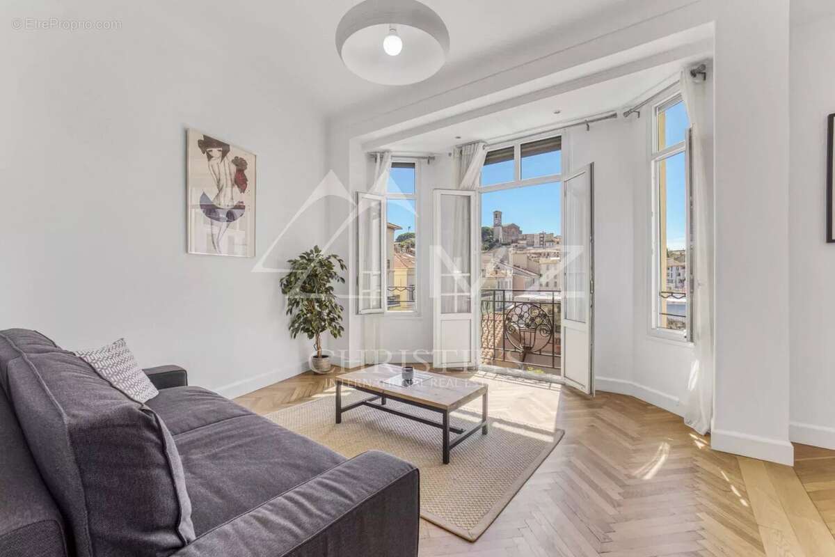 Appartement à CANNES
