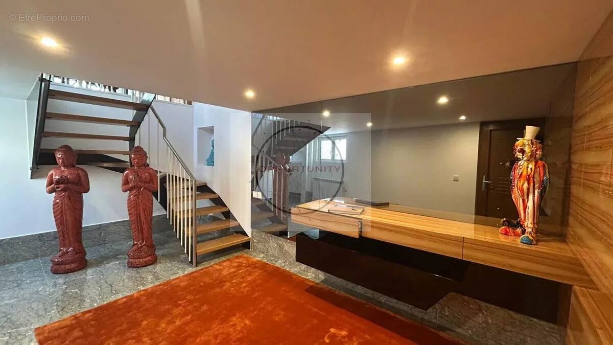 Maison à FONTAINEBLEAU