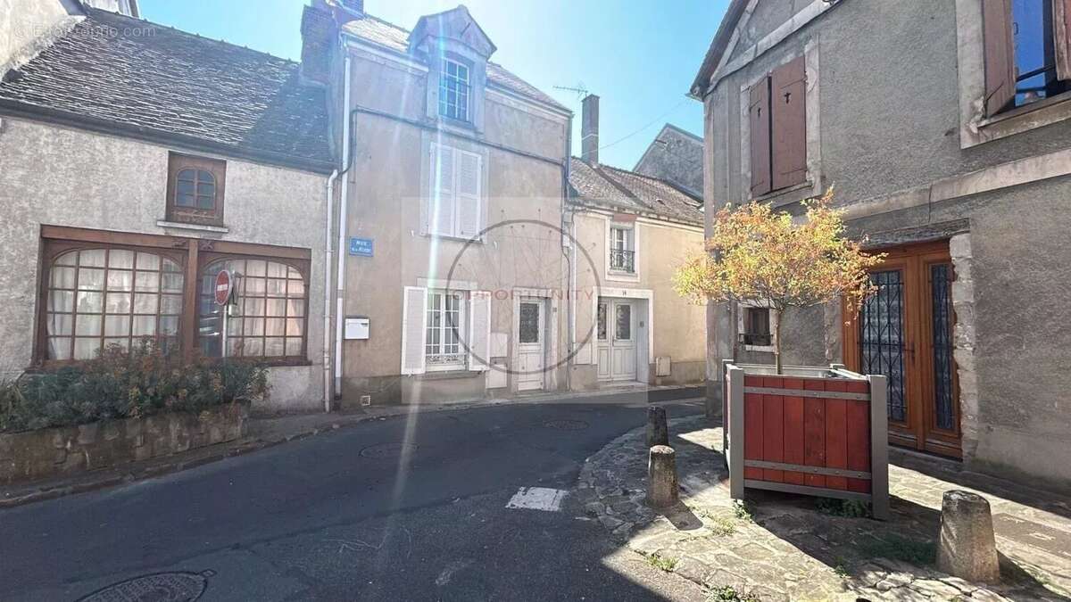 Maison à MORET-SUR-LOING