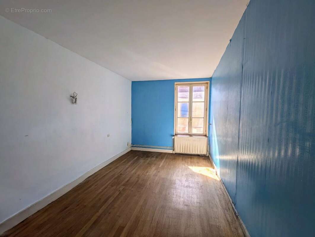 Maison à COULOMMIERS