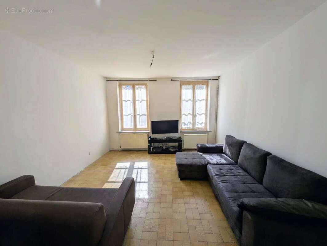 Maison à COULOMMIERS