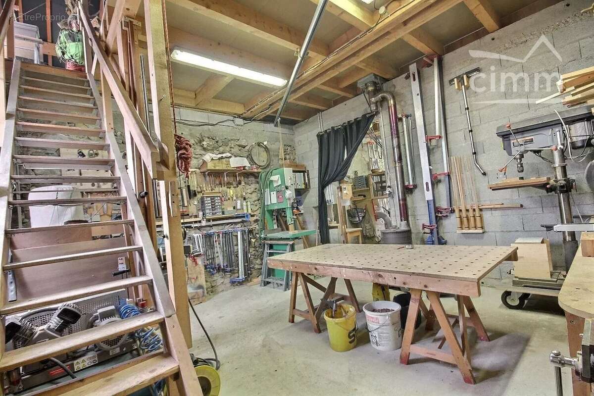 Maison à BOURGET-EN-HUILE