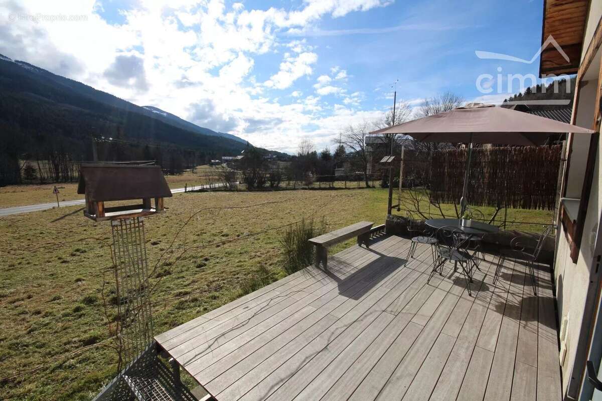 Maison à BOURGET-EN-HUILE