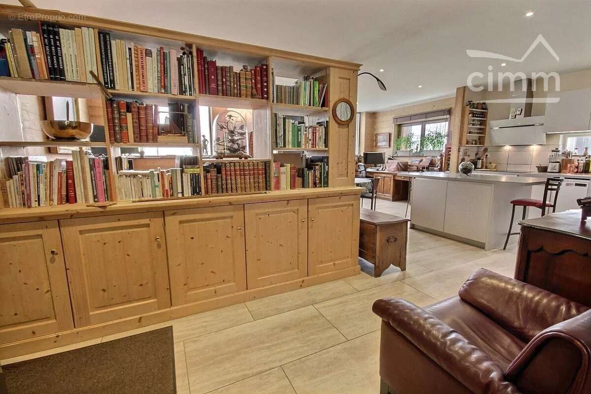 Maison à BOURGET-EN-HUILE