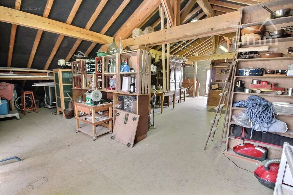 Maison à BOURGET-EN-HUILE