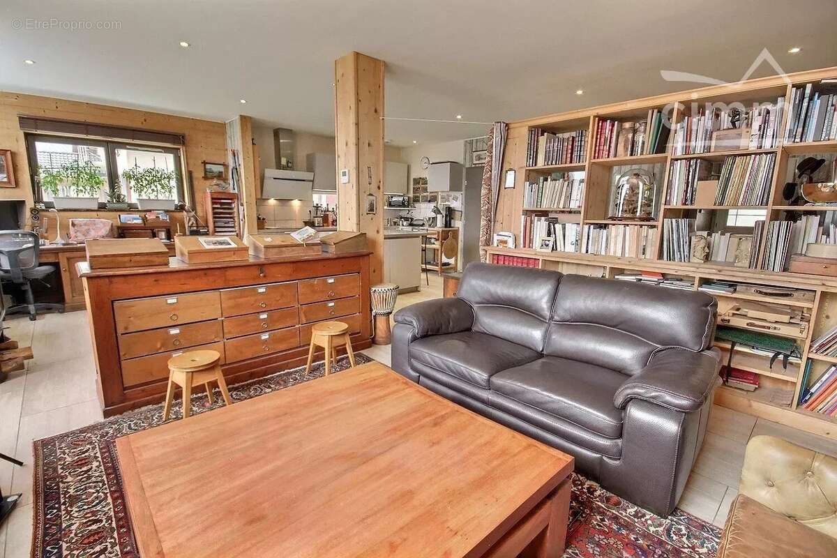 Maison à BOURGET-EN-HUILE