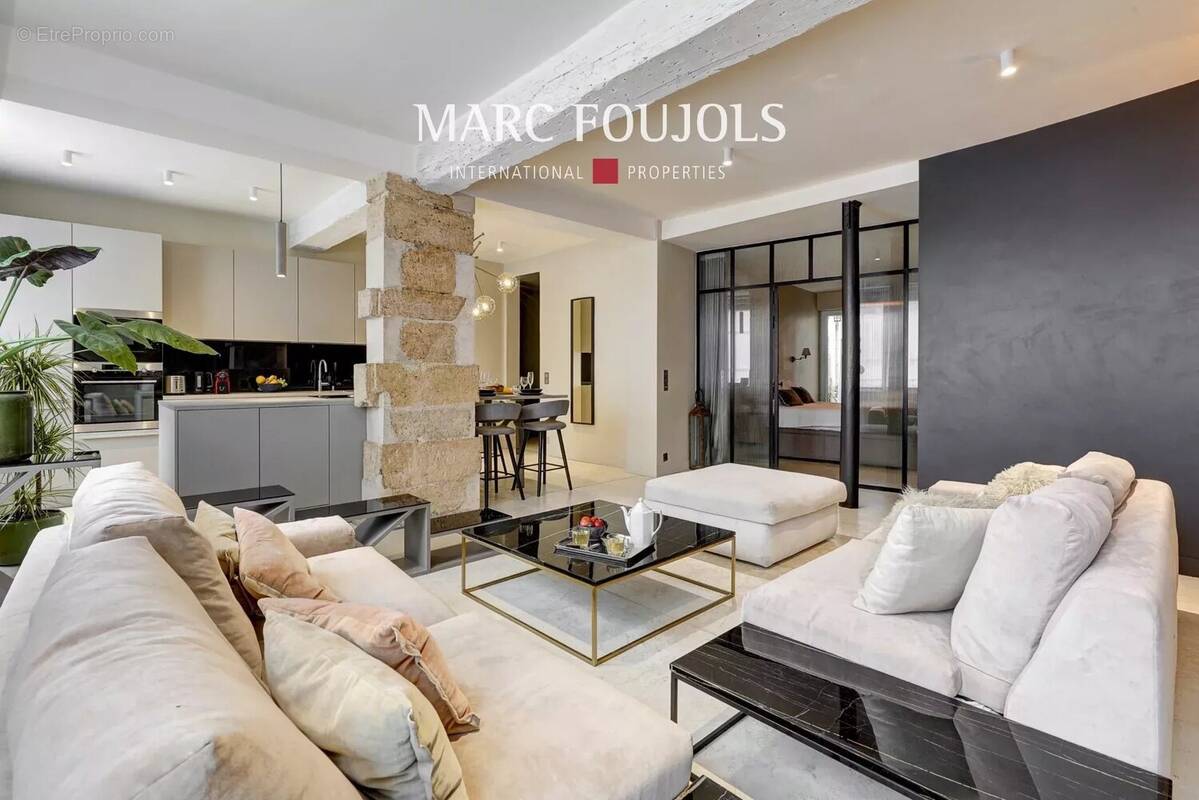 Appartement à PARIS-2E