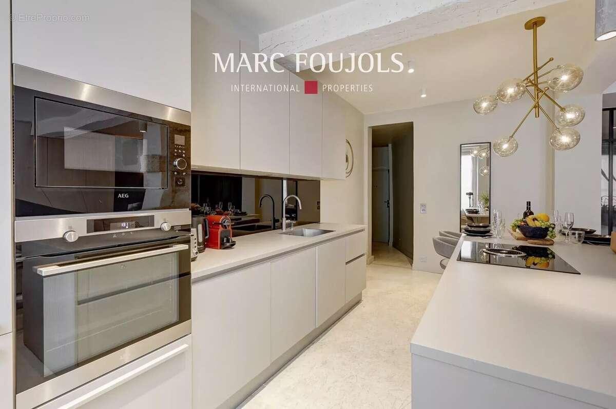 Appartement à PARIS-2E