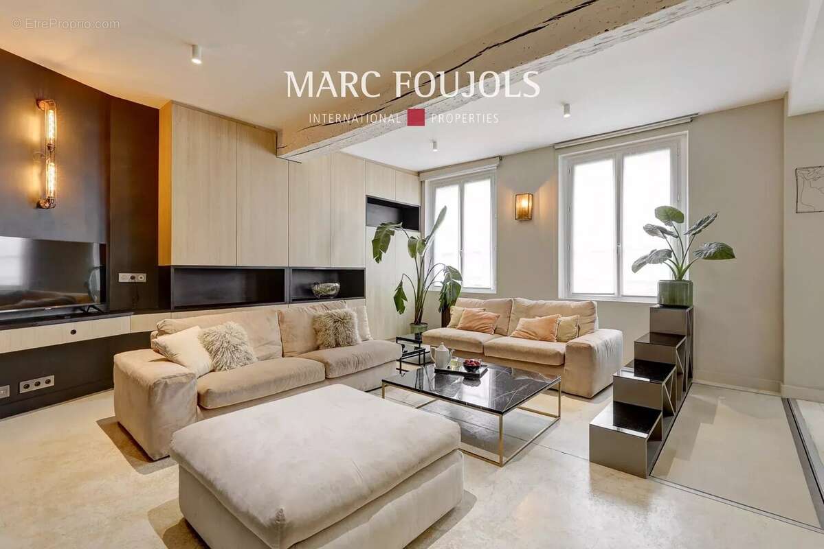 Appartement à PARIS-2E