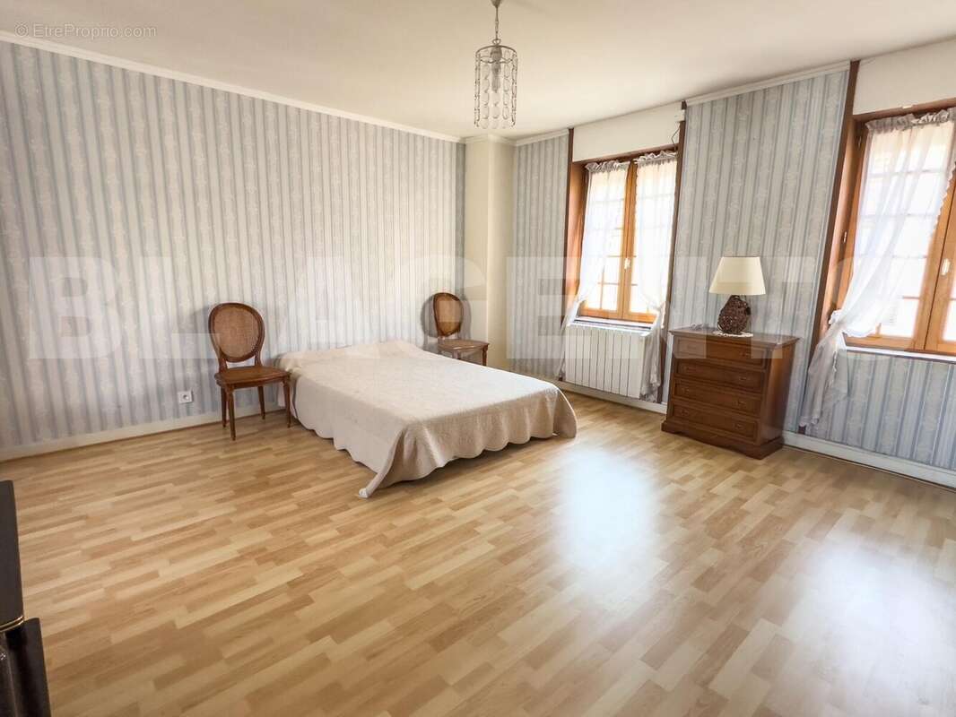 image3 - Maison à LIZY-SUR-OURCQ