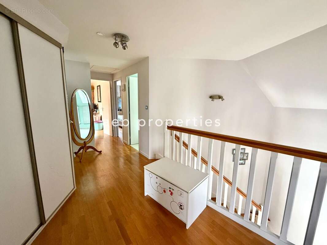 Maison à SAINT-ANDRE-LES-VERGERS