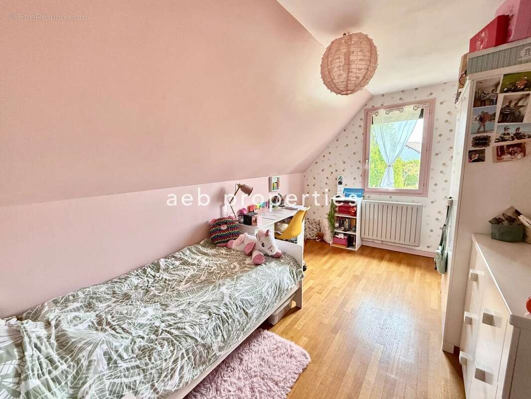 Maison à SAINT-ANDRE-LES-VERGERS