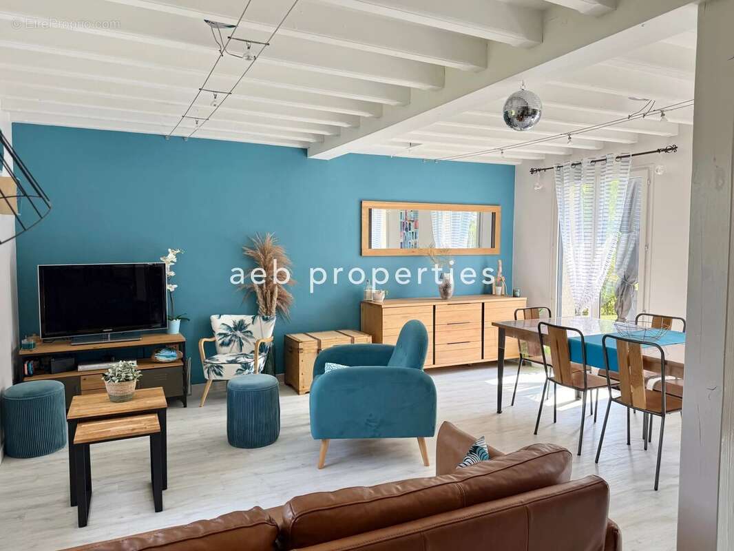 Maison à SAINT-ANDRE-LES-VERGERS