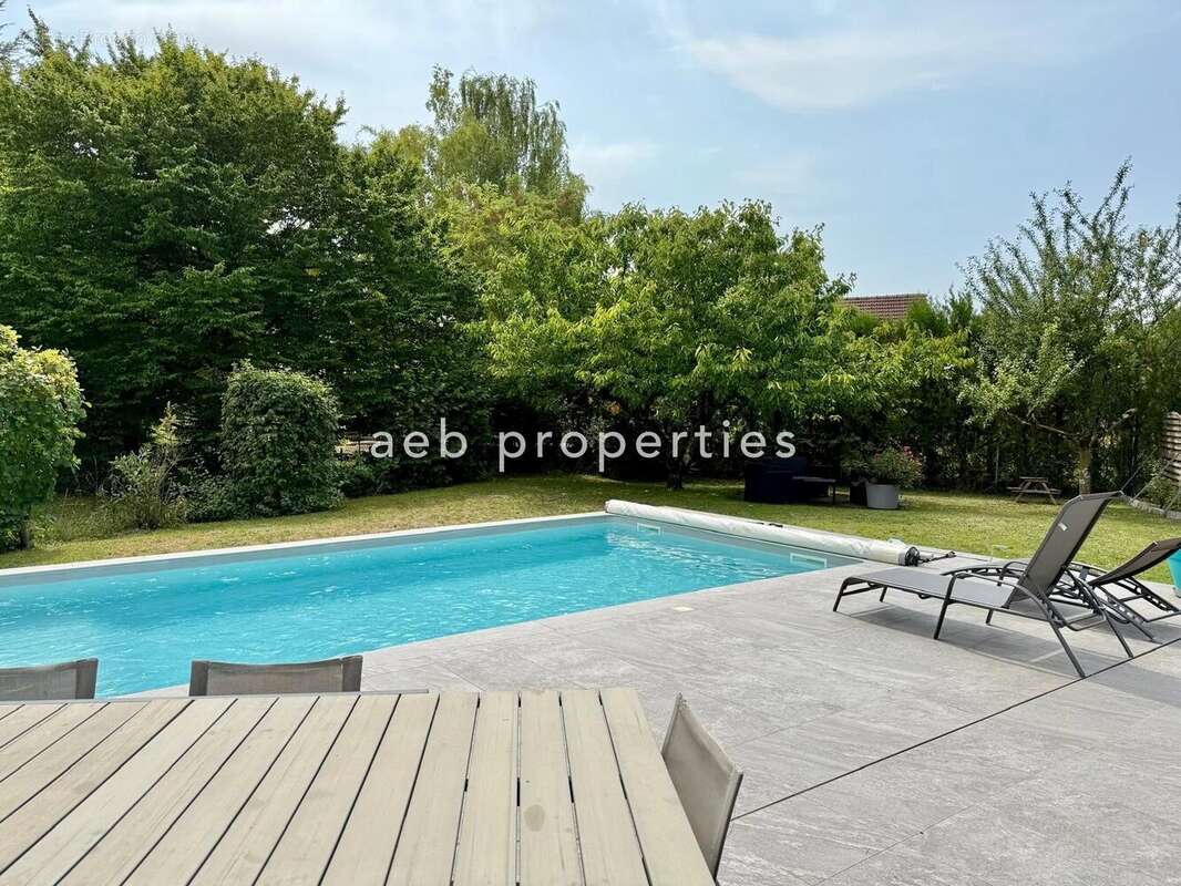 Maison à SAINT-ANDRE-LES-VERGERS