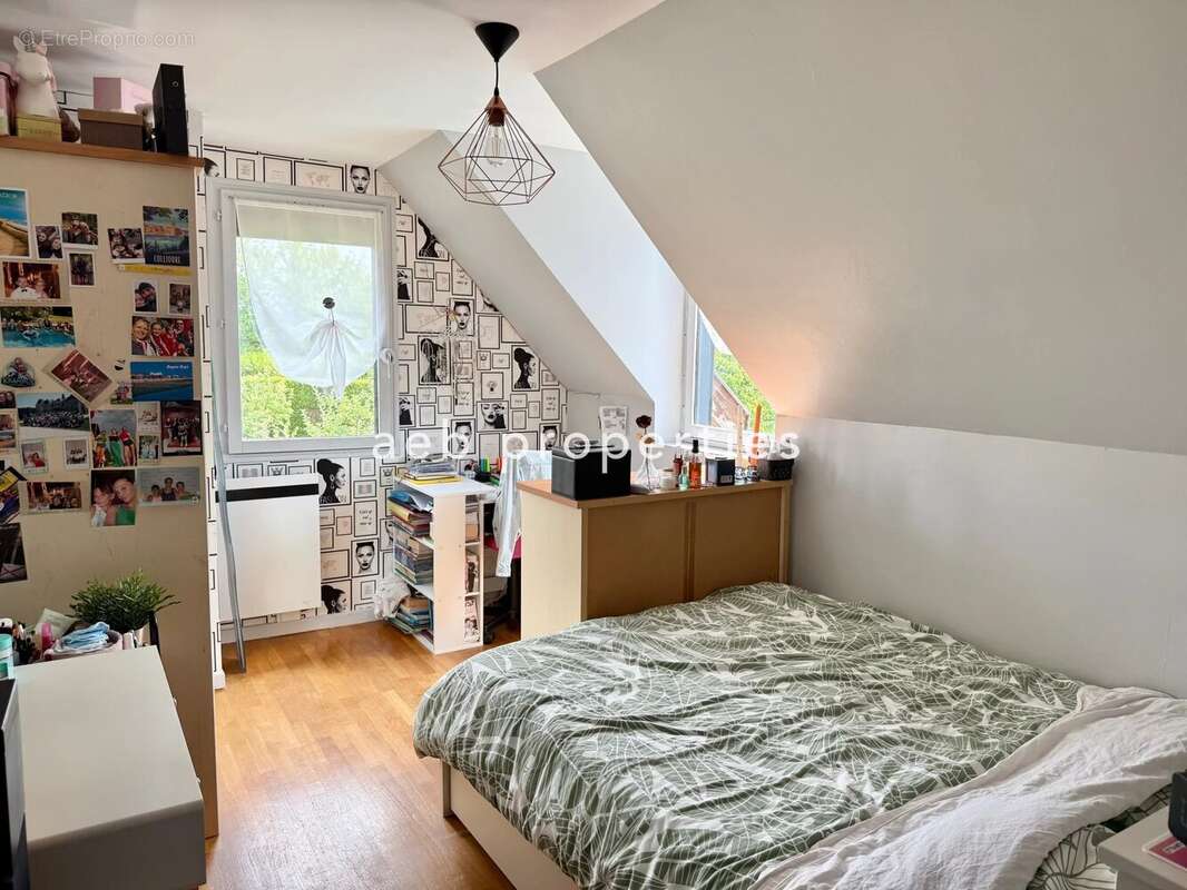 Maison à SAINT-ANDRE-LES-VERGERS