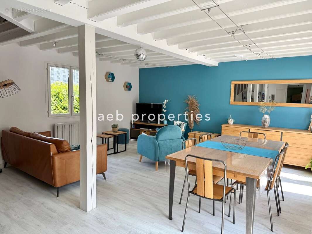 Maison à SAINT-ANDRE-LES-VERGERS