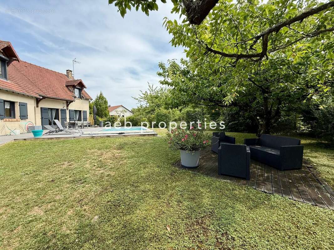 Maison à SAINT-ANDRE-LES-VERGERS