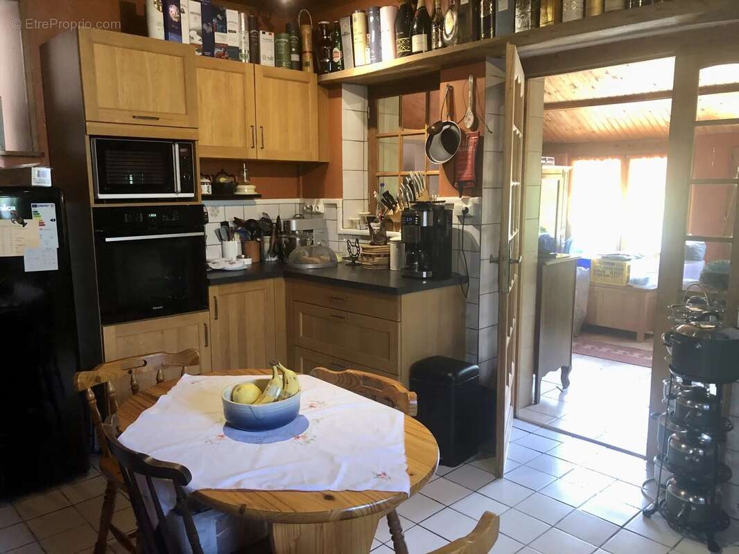 Maison à AZAT-LE-RIS