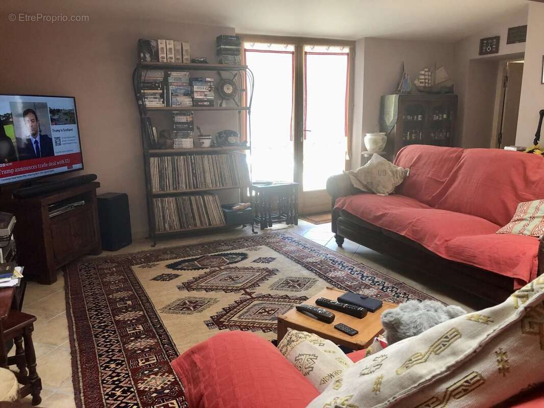 Maison à AZAT-LE-RIS