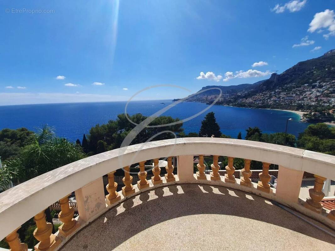 Maison à ROQUEBRUNE-CAP-MARTIN