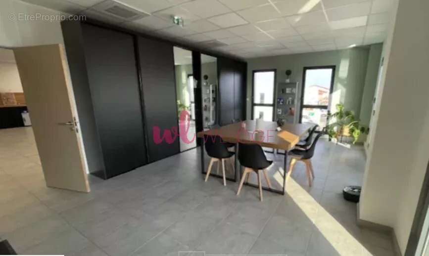 Commerce à DECINES-CHARPIEU