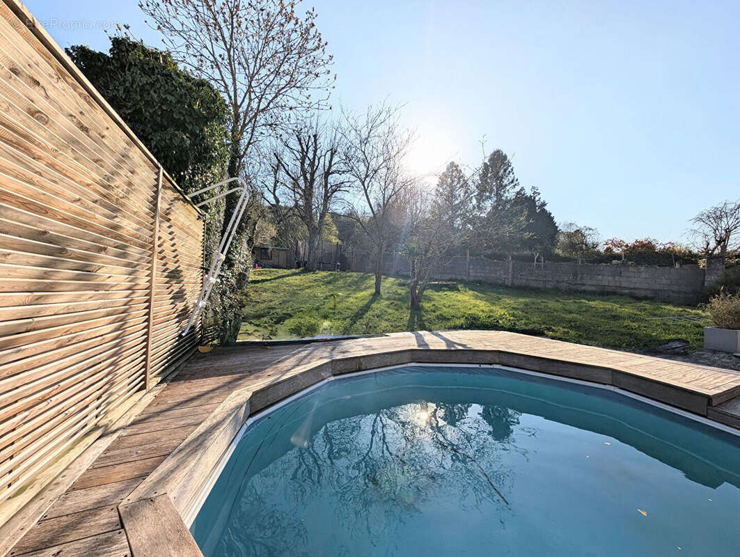 Maison à SAINT-MARTIN-BOULOGNE