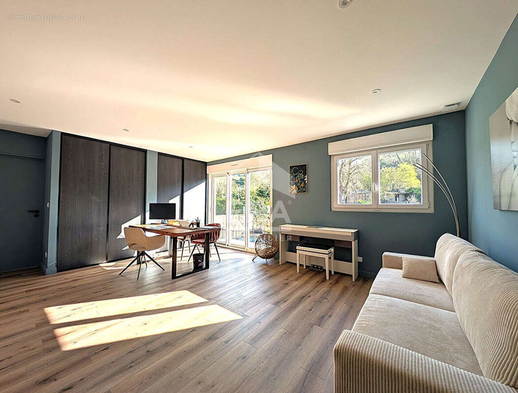 Maison à SAINT-MARTIN-BOULOGNE