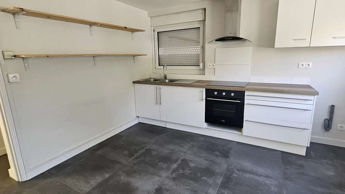 Maison à NEUVILLE-EN-FERRAIN