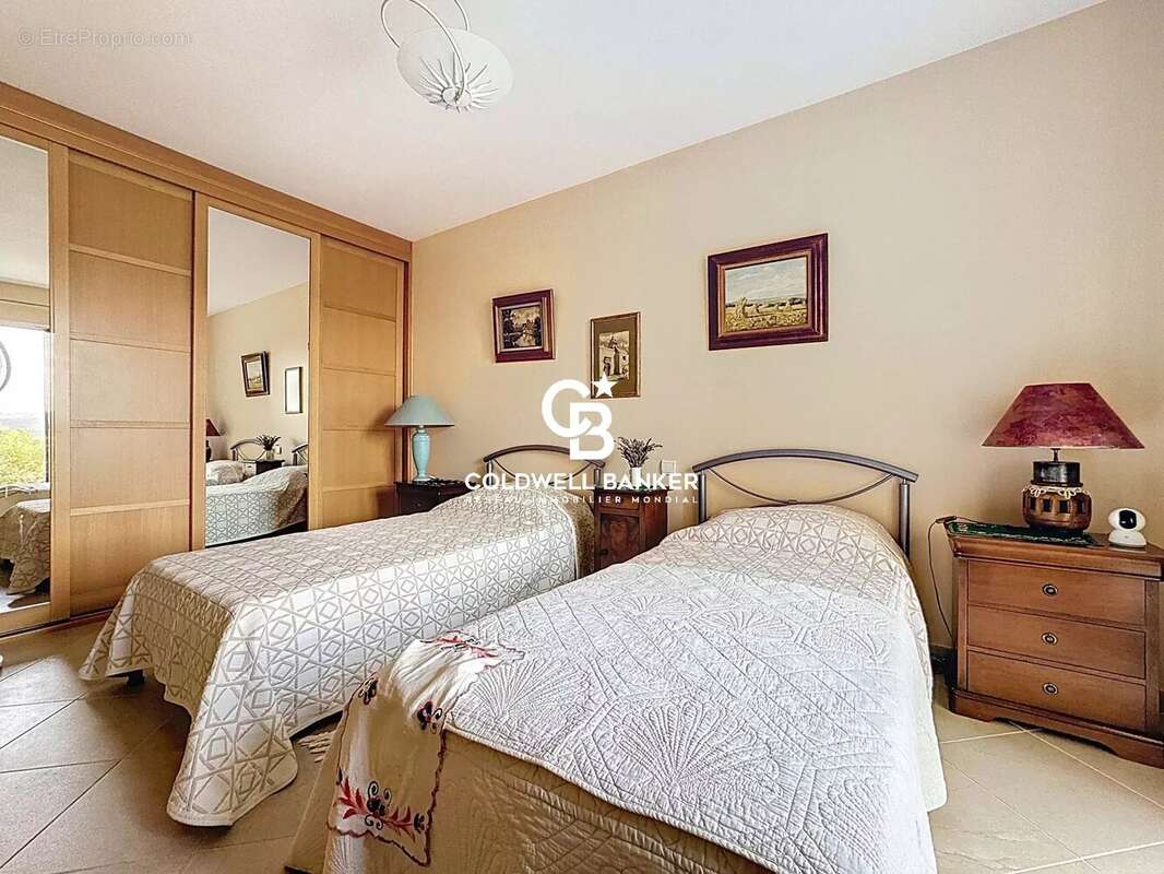 Maison à LES ADRETS-DE-L&#039;ESTEREL