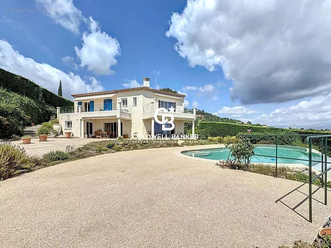 Maison à LES ADRETS-DE-L&#039;ESTEREL