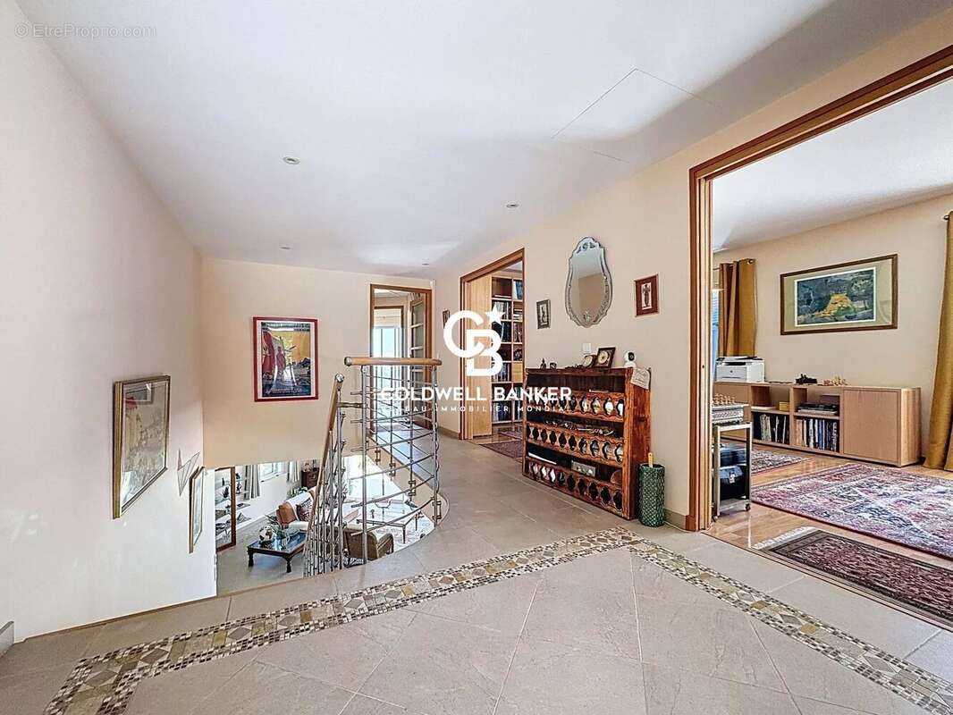 Maison à LES ADRETS-DE-L&#039;ESTEREL