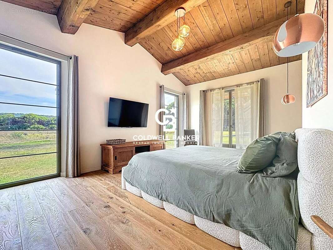 Maison à RAMATUELLE