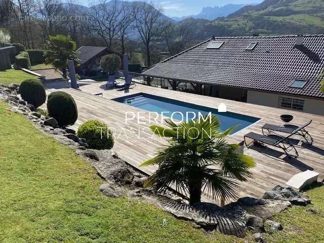 Maison à VAULNAVEYS-LE-BAS