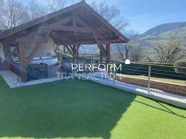 Maison à VAULNAVEYS-LE-BAS