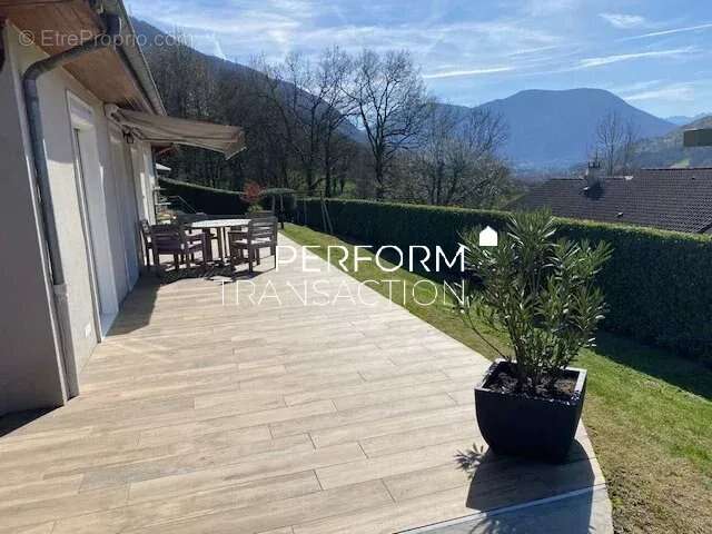 Maison à VAULNAVEYS-LE-BAS