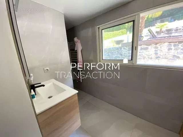 Maison à VAULNAVEYS-LE-HAUT