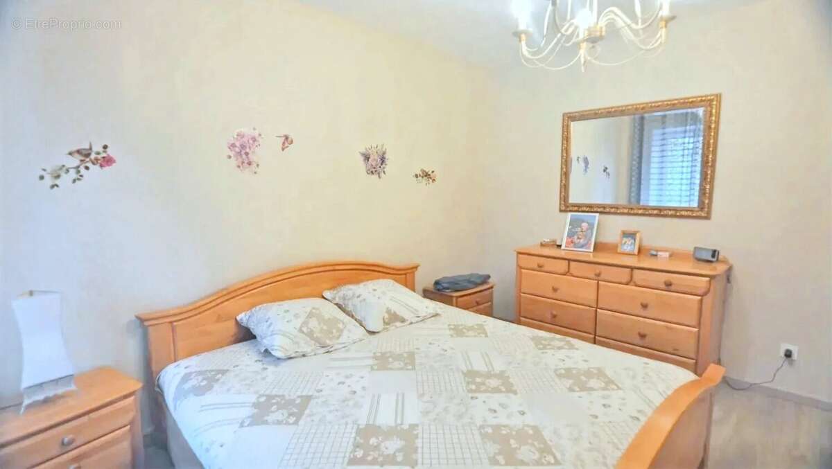 Maison à AUBETERRE-SUR-DRONNE