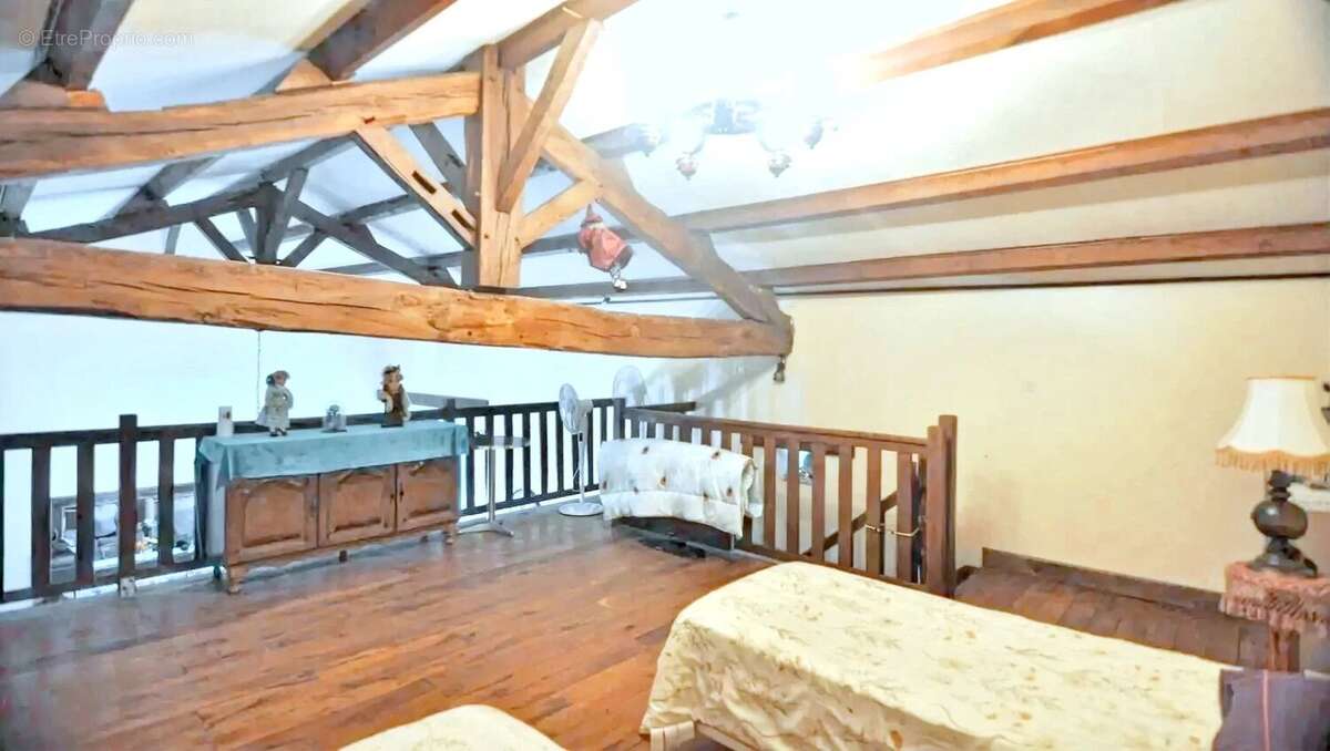 Maison à AUBETERRE-SUR-DRONNE